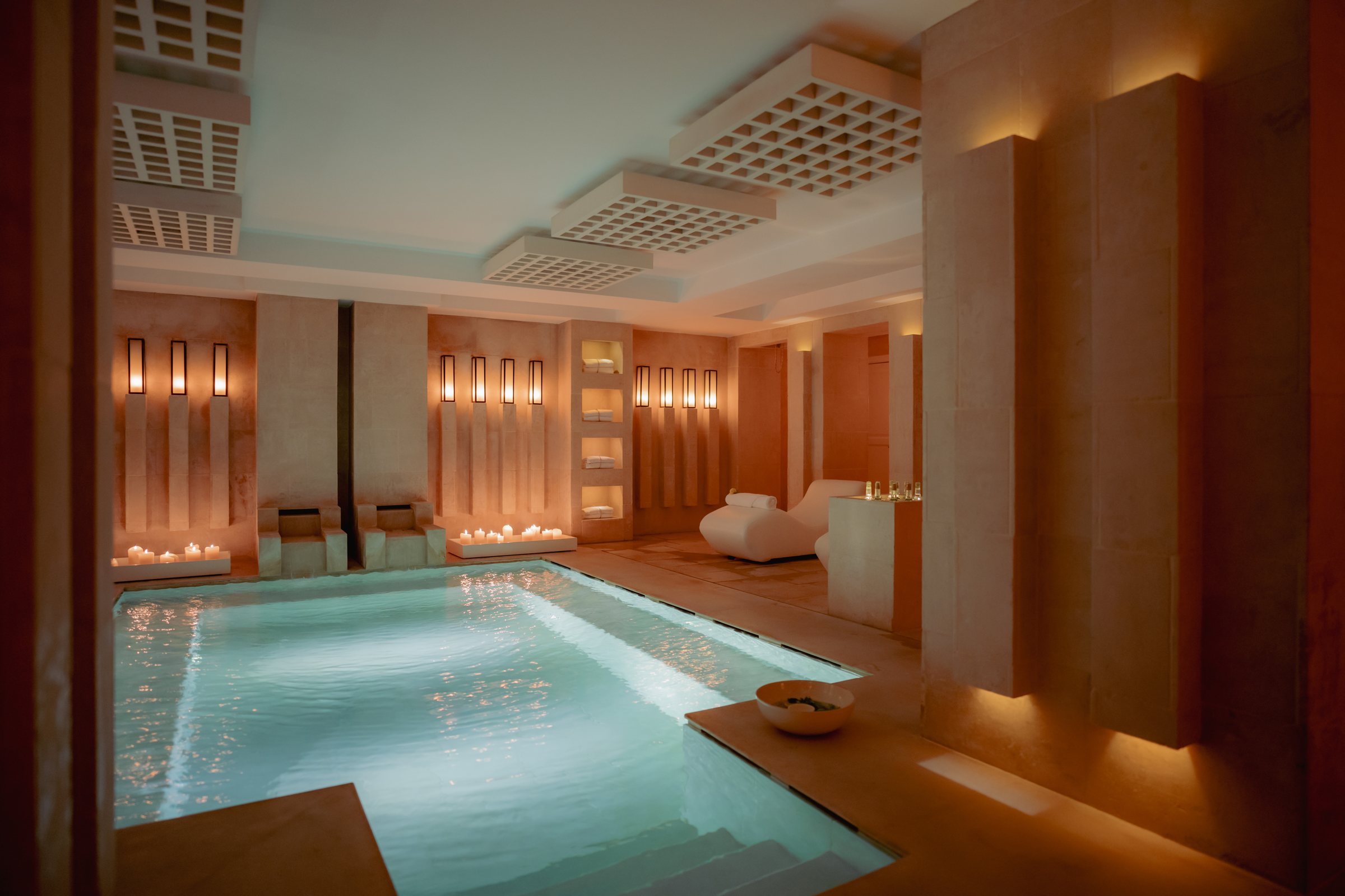 The indoor pool at Vair Spa.